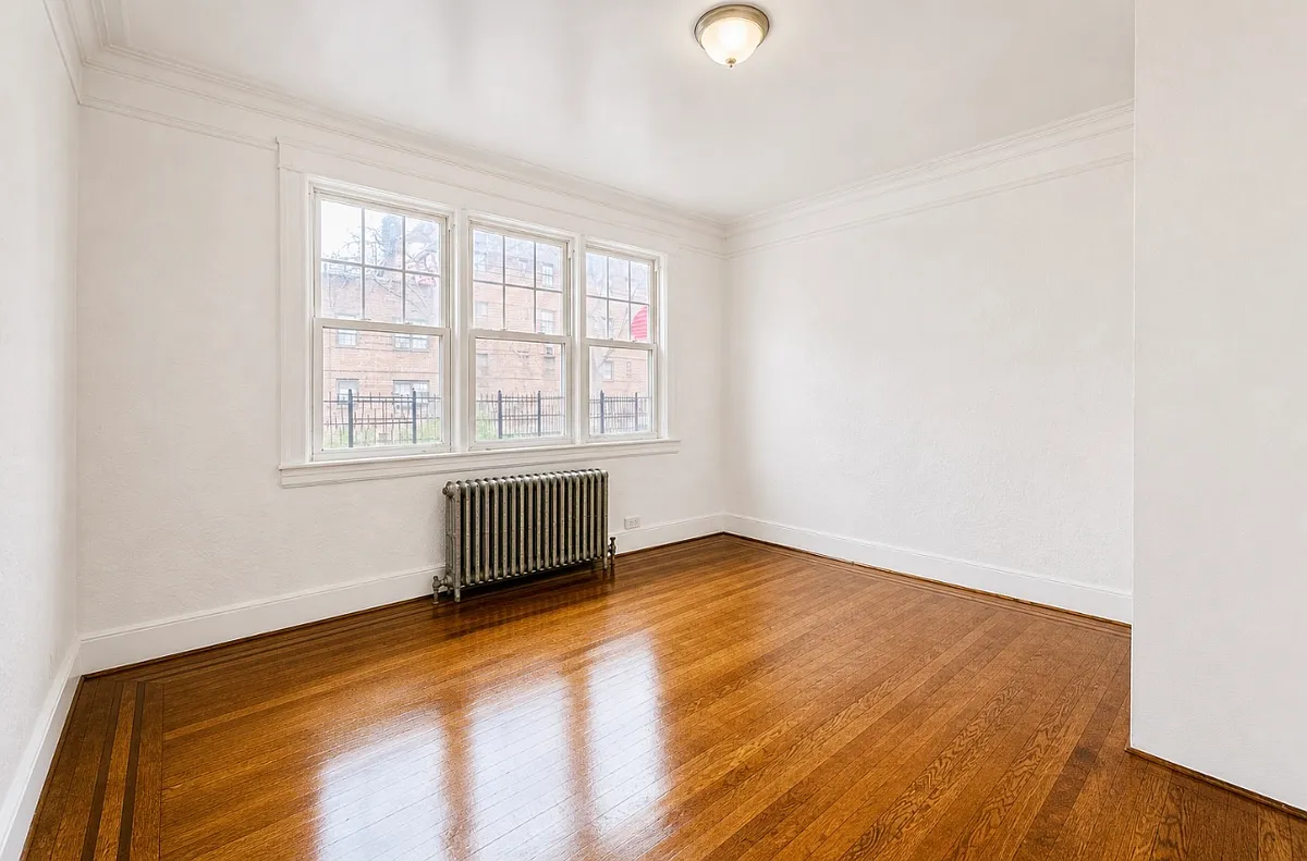 Building Photo - 2314 Barnes Ave #1