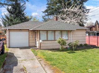 1512 S Cedar St, Tacoma, WA
