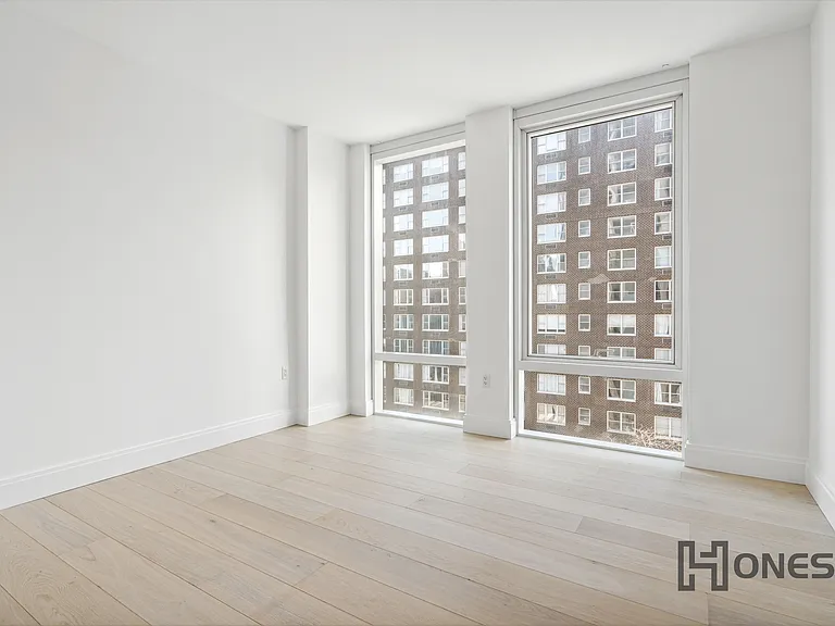 501 3rd Ave #8E — Photo 7