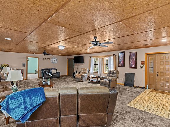 3rd image of 901 Haven Dr