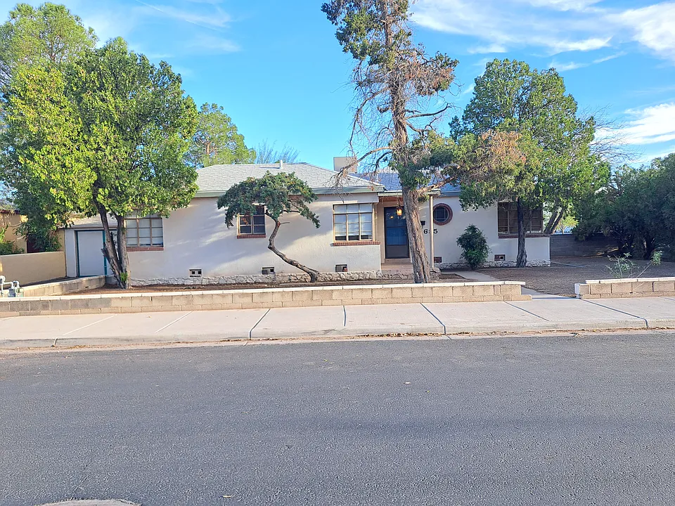 695 Van Patten Ave