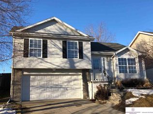 15378 Mormon St, Bennington, NE 68007