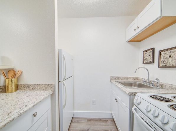 40 E McKinley Ave APT 105