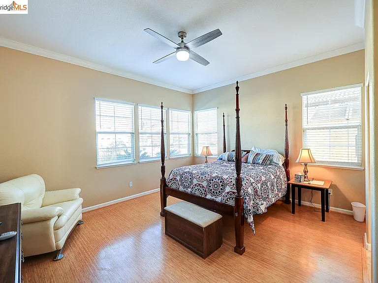 4050 Pier Point — Photo 24