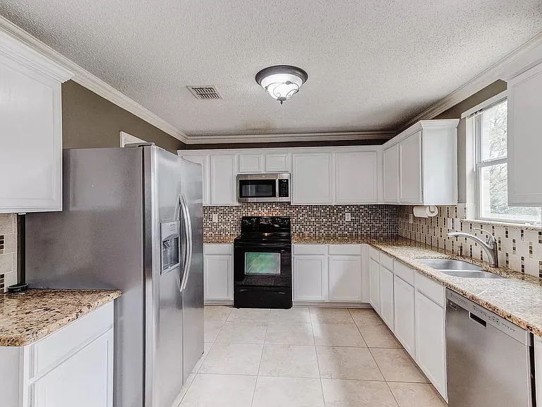 3601 McClintick Rd — Photo 12