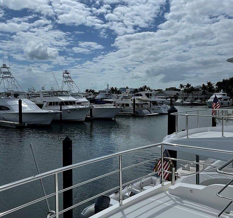 2nd image of 201 Ocean Reef Drive Fs #8
