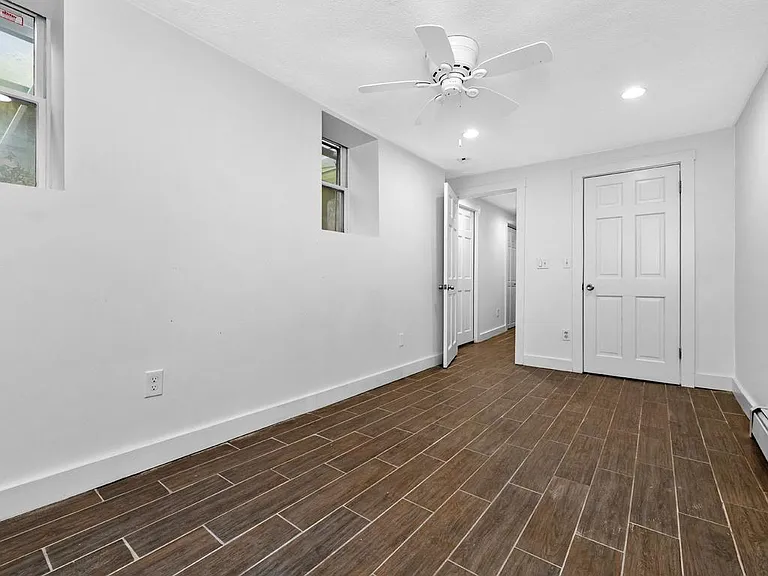 271 Bunker Hill St #1 — Photo 7