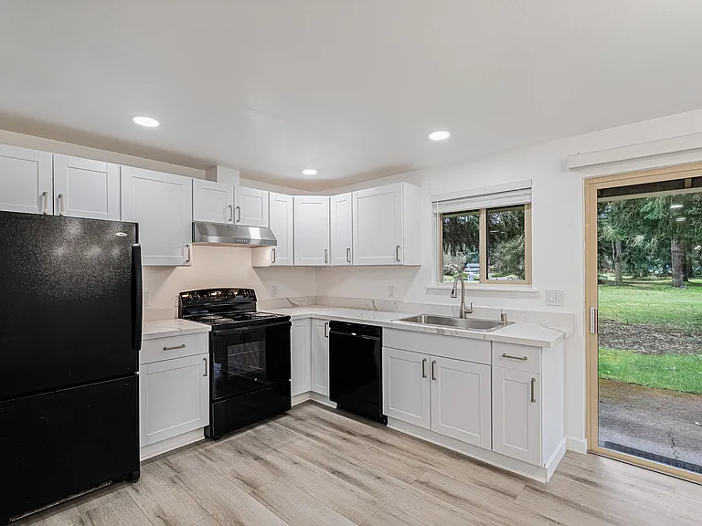 9408 Columbine Cir W — Photo 2