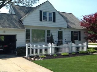 4960 S Barton Rd, Lyndhurst, OH 44124