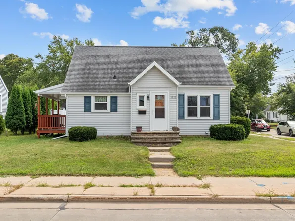 1727 W Wisconsin Ave, Appleton, WI 54914