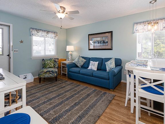5th image of 5301 Atlantic Ave #L