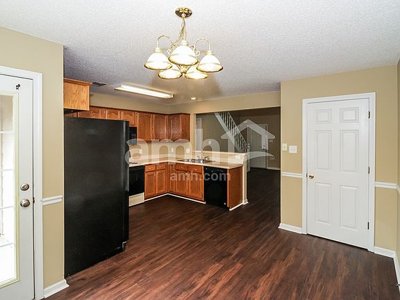 5th image of 10001 Houston Birch Dr
