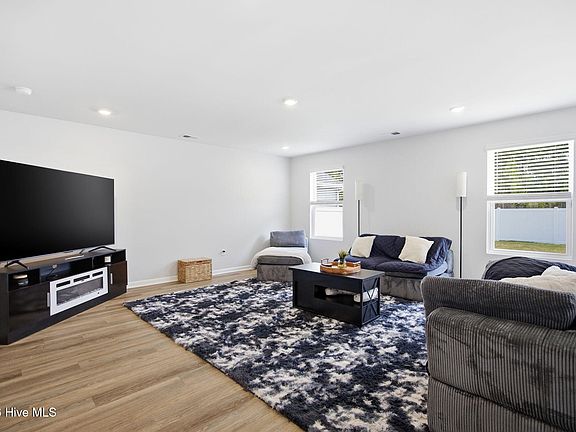5th image of 6914 Seaside Palms Place SW