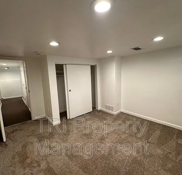 1526 9th Ave #4 — Photo 20