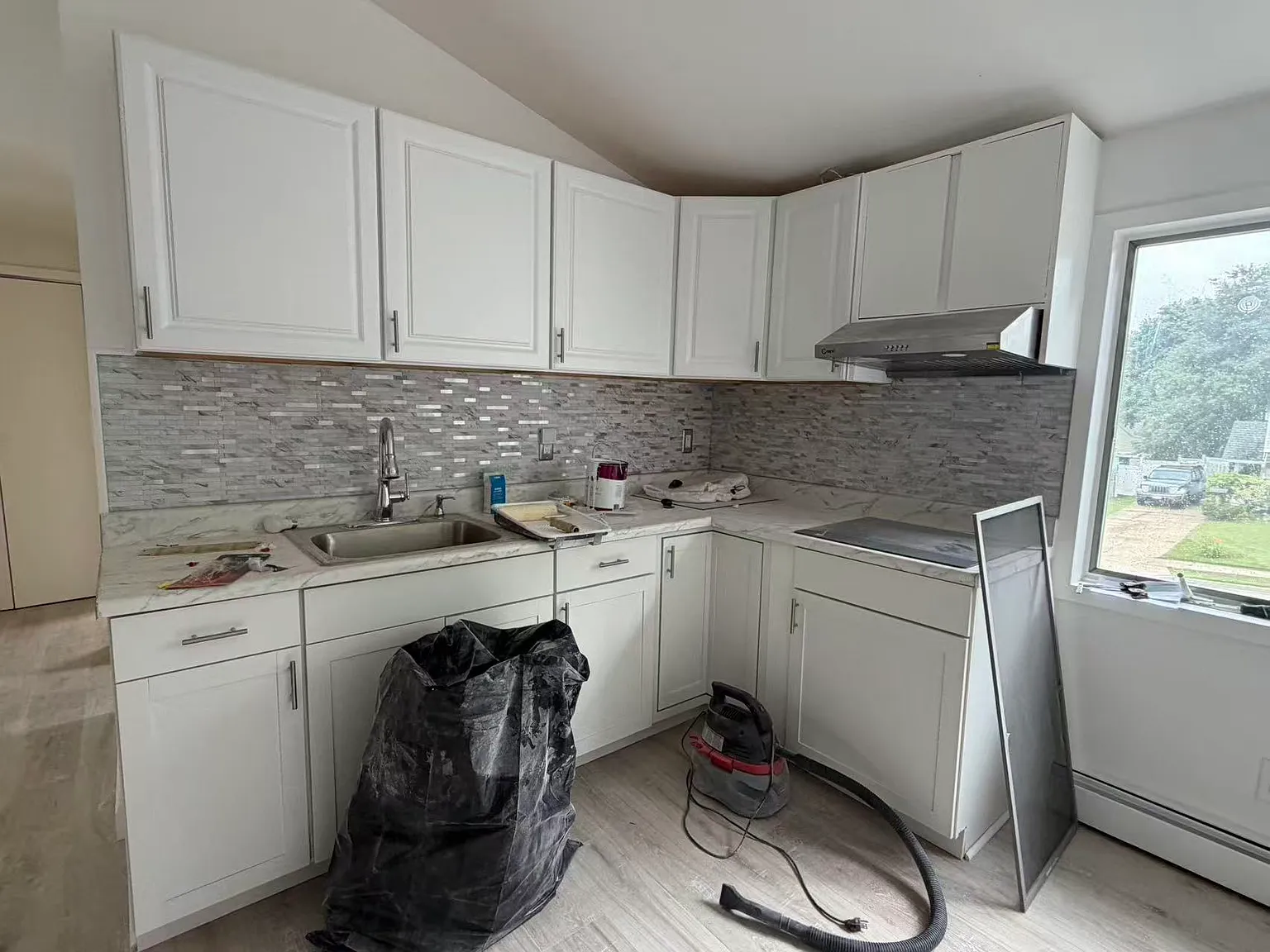 Farmedge Rd, Levittown — Photo 3