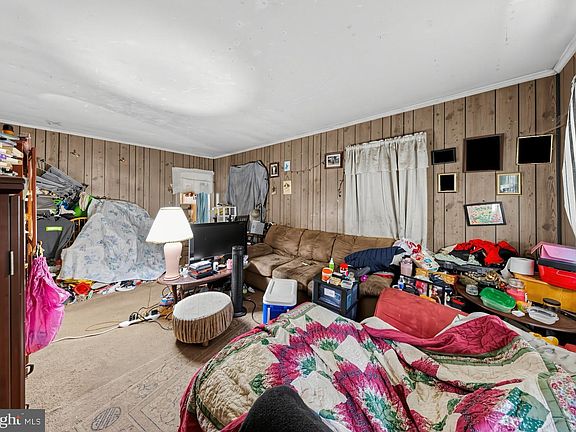 5th image of 1065 Walnut Shade Rd