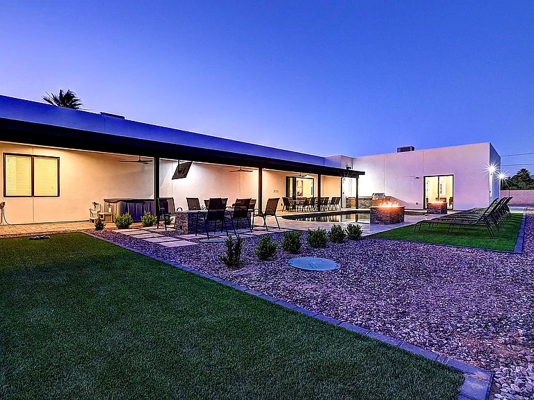 6401 E Larkspur Dr — Photo 30