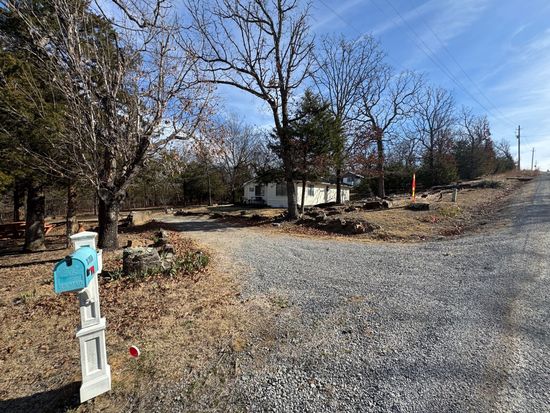 100 Division St, Canadian, OK 74425