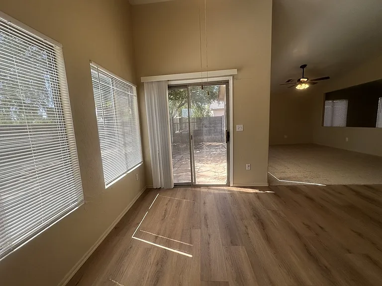 339 N Ocean Dr — Photo 19