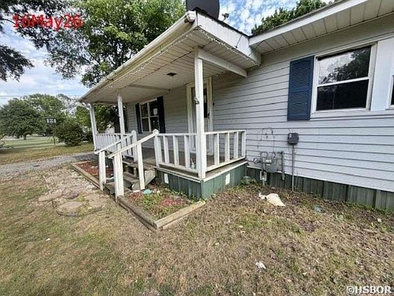 5th image of 207 W 1st St
