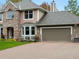 4090 Foxmoore Ct, Eagan, MN 55123