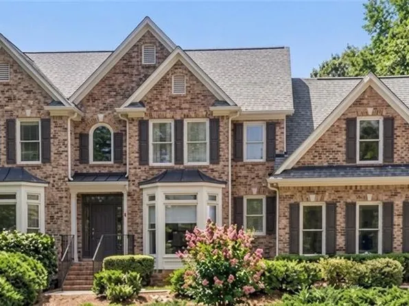 112 Grandcrest Dr, Suwanee, GA 30024