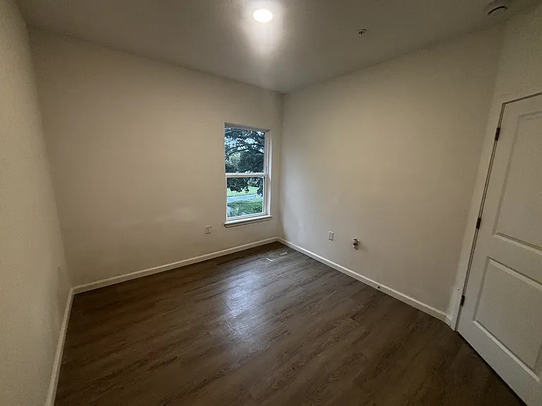 1209 Southstation Pl — Photo 6