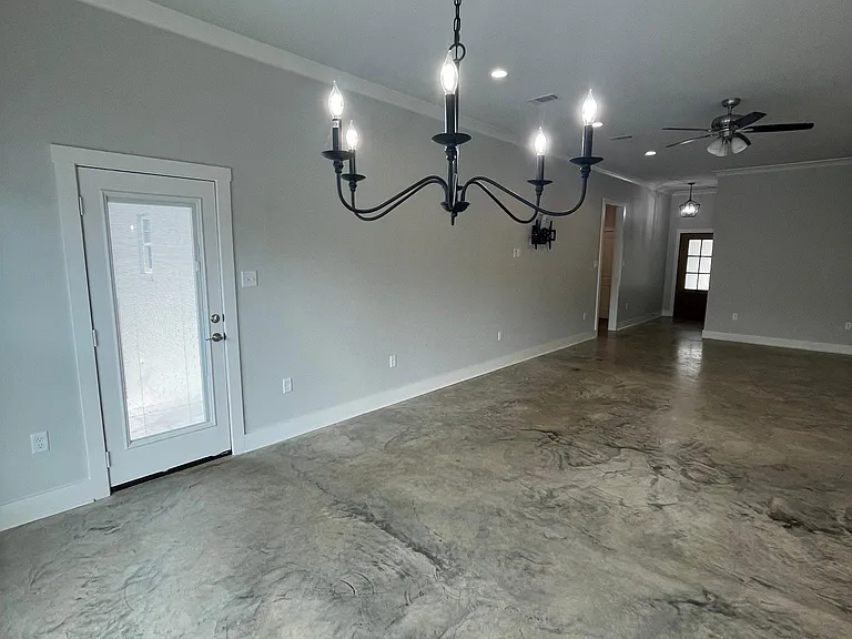 1635 Poteete Dr — Photo 3