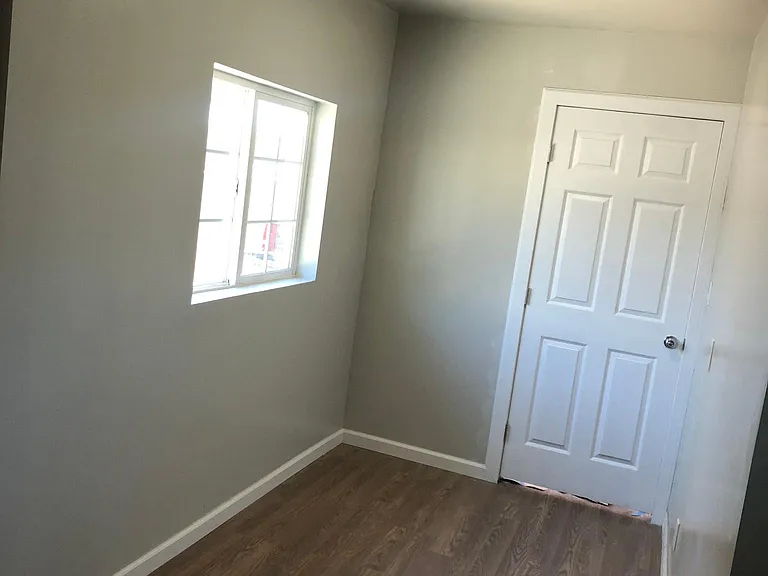 223 E Nevada St — Photo 7