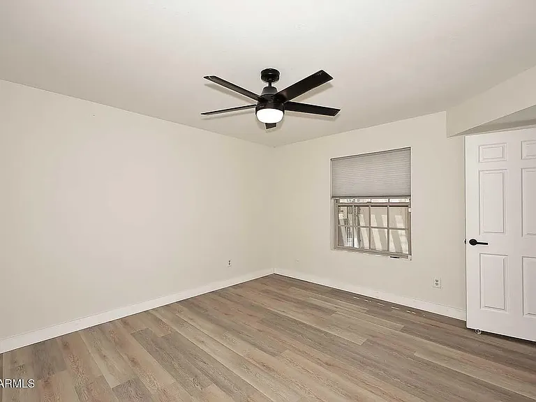 15801 N 29th St #20 — Photo 5