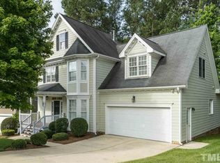 509 Vatersay Dr, Apex, NC 27502