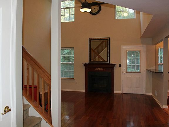 2nd image of 154 Briarwood Dr #154