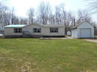 35579 Sweet Lake Dr, Gobles, MI 49055