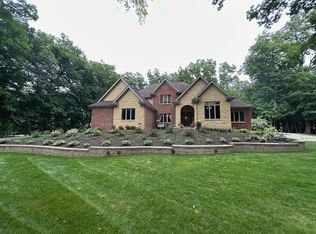838 Riverside Rd, Belvidere, IL 61008