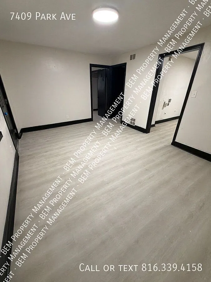 2 bed, 1.0 bath, 928 sqft, $950 — Photo 4