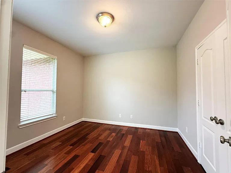 5619 Riverstone Crossing Dr — Photo 17