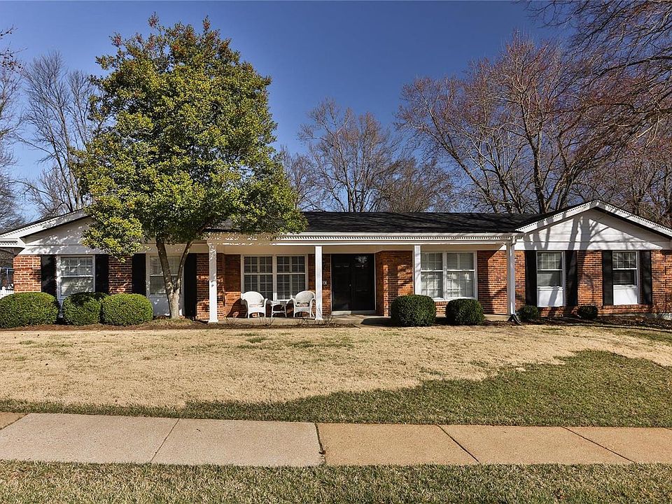 1st image of 264 Glen Valley Dr