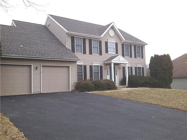 1st image of 308 Vanier Dr