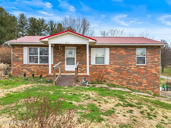 2nd image of 3013 Buckingham Rd