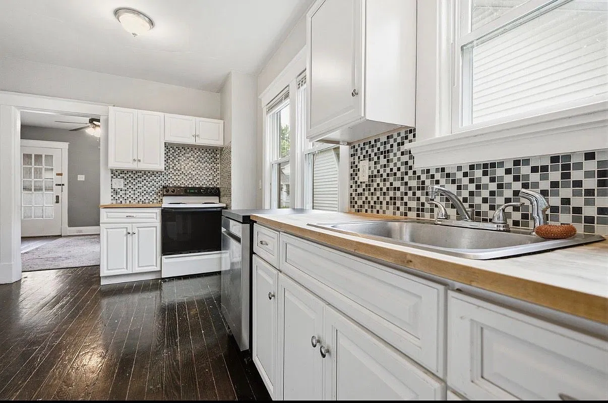 1 bed, 1.0 bath, $1,250 — Photo 2