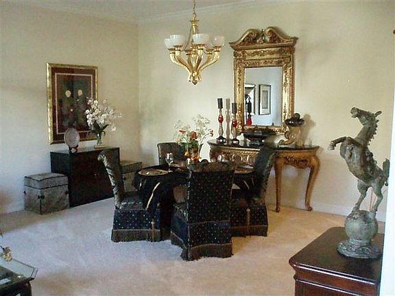 Formal Dining 