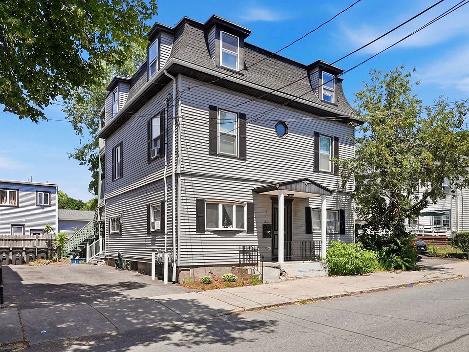 1st image of 7 Carmel St