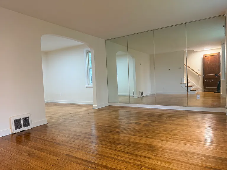 29 Parkhurst Blvd — Photo 10