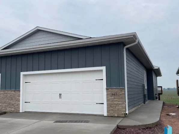 9651 W Tunis Dr, Sioux Falls, SD 57106