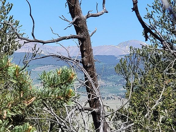 3rd image of 5217 Middle Fork