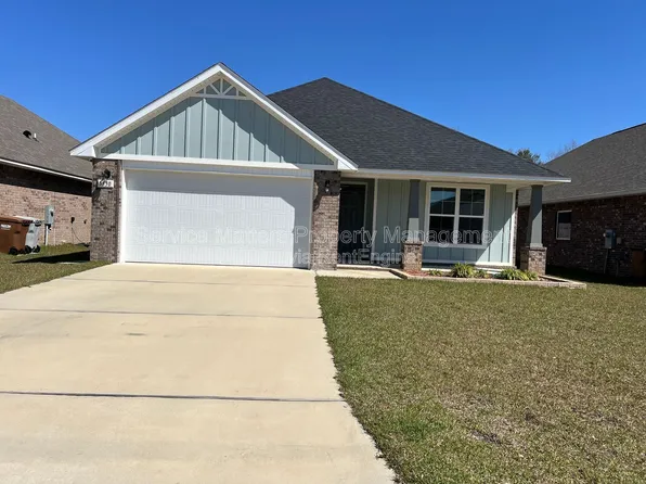 5330 Parkside Dr, Pace, FL 32571