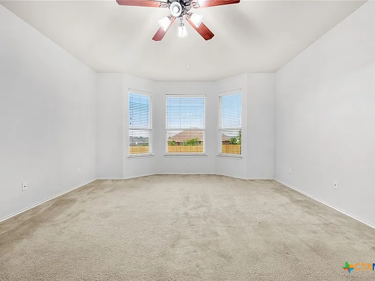 5101 Birmingham Cir — Photo 17