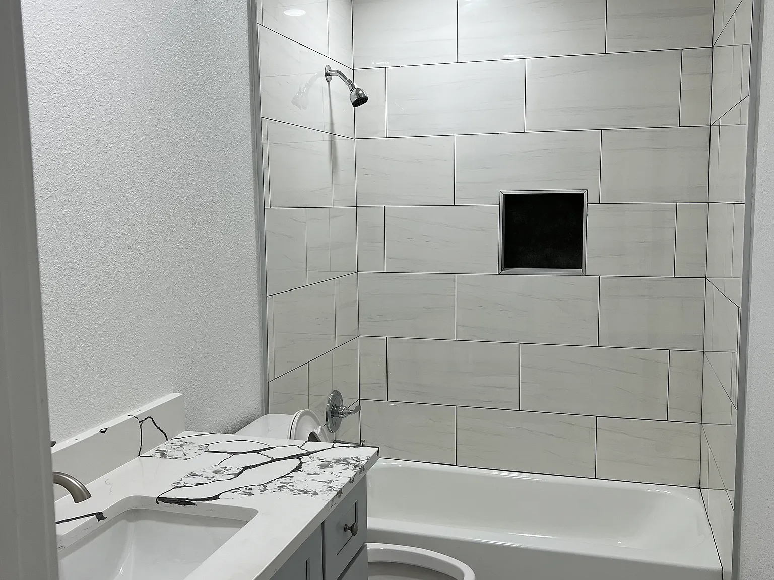 4 bed, 1200 sqft, $1,875 — Photo 3