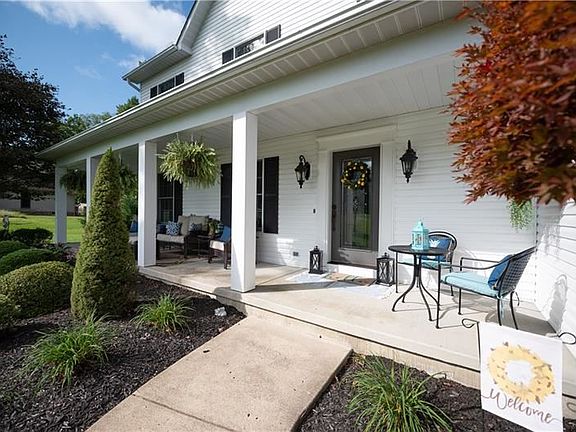 2nd image of 4090 Blue Jay Dr