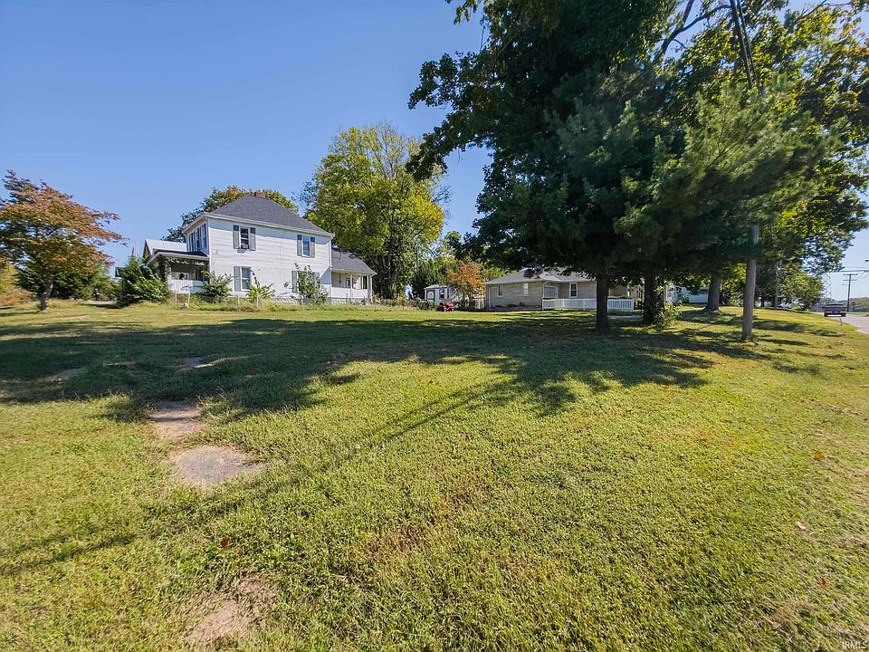 1st image of 131 W 2nd St